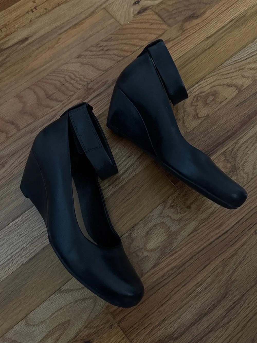 ankle strap leather wedge